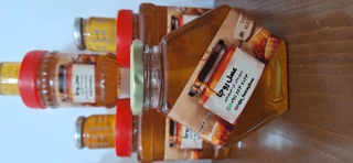 عسل طبیعی با طعم گیاه آویشن